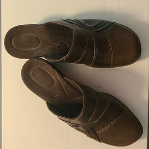 Clarks Bendables 62896 Dark Brown Leather Slip On Comfort Mule Clogs Size 9